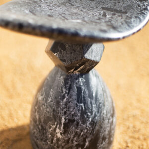 Je suis le dodécaèdre qui reçoit et donne